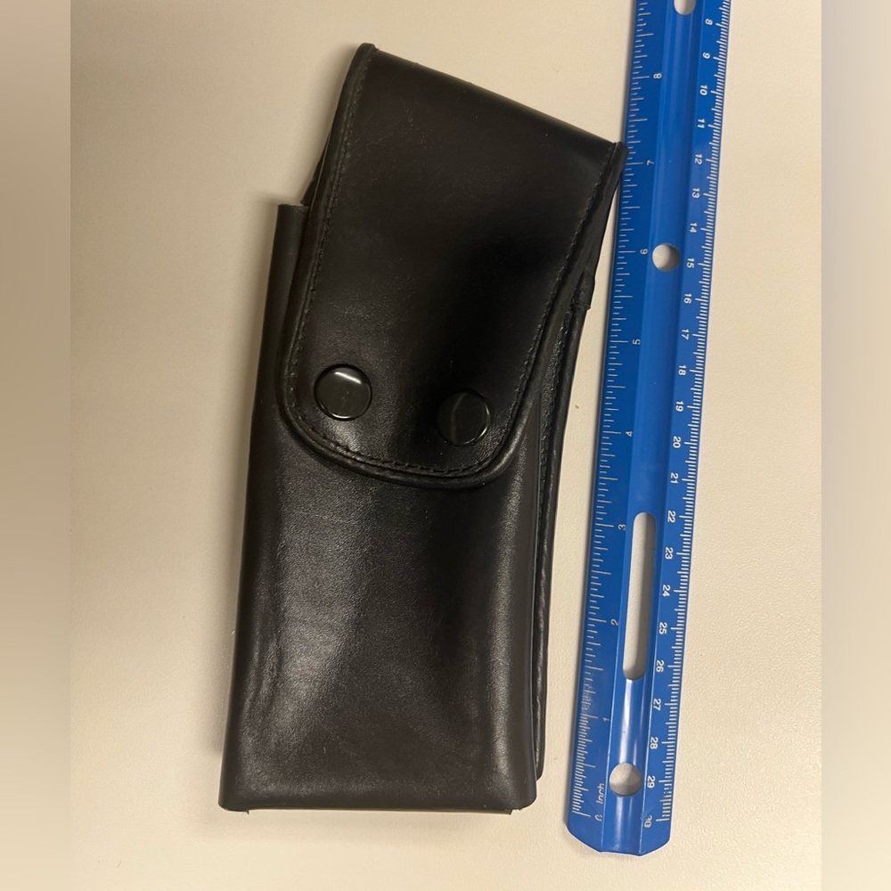 Black Leather Snap Pouch